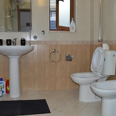 Διαμέρισμα Rh Center Τίρανα