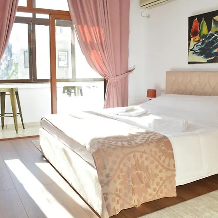 Rh Center Apartament *
