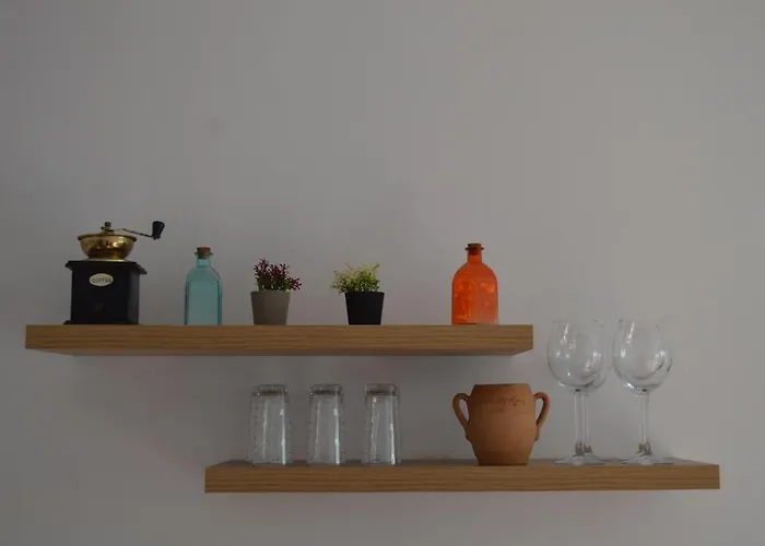 Rh Center * ティラナ