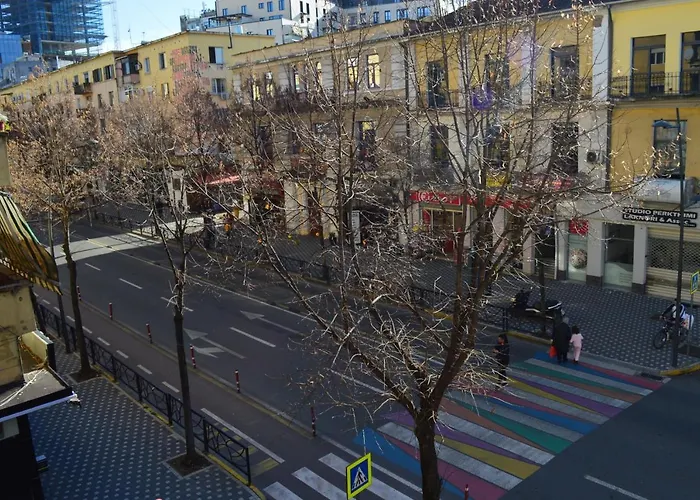 アパート Rh Center ティラナ